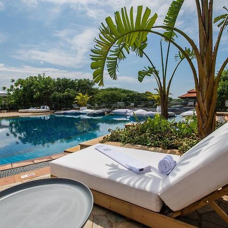 The Capital Zimbali Otel Ballito Dış mekan fotoğraf The pool at the hotel