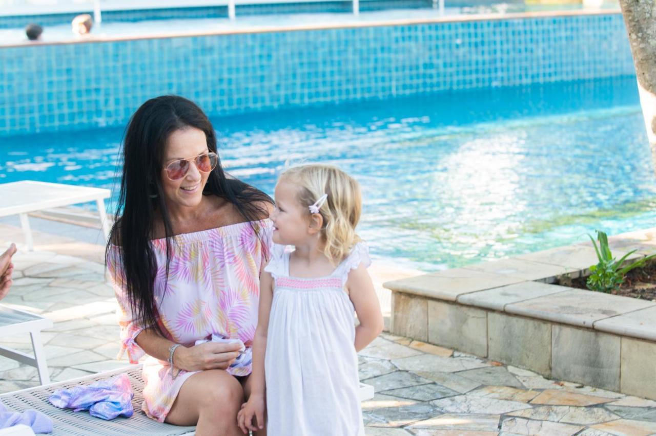 The Capital Zimbali Otel Ballito Dış mekan fotoğraf A mother and her daughter