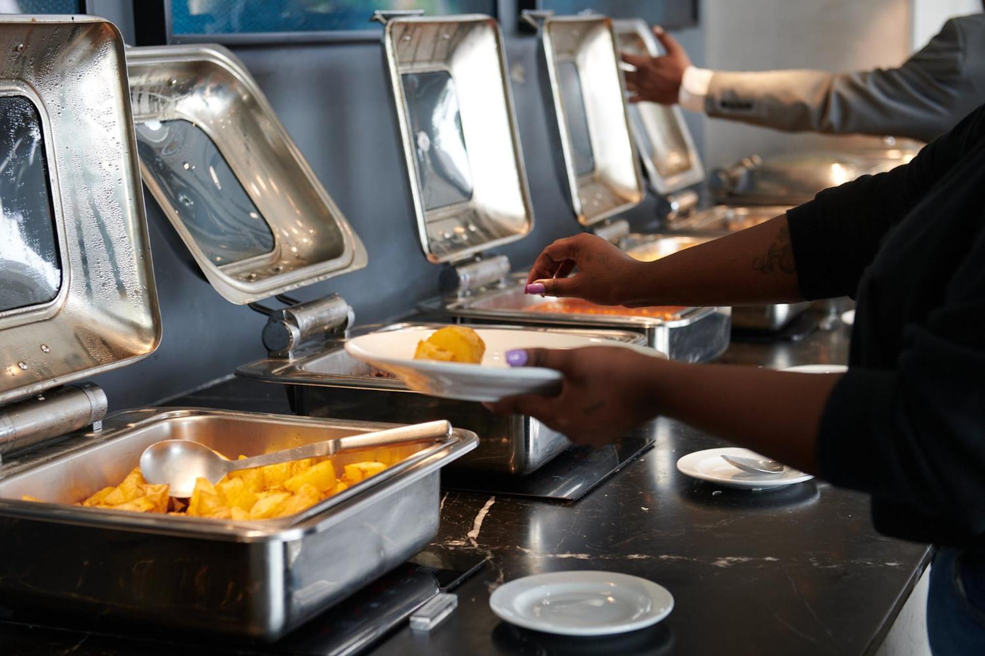 The Capital Zimbali Otel Ballito Dış mekan fotoğraf A self-service buffet