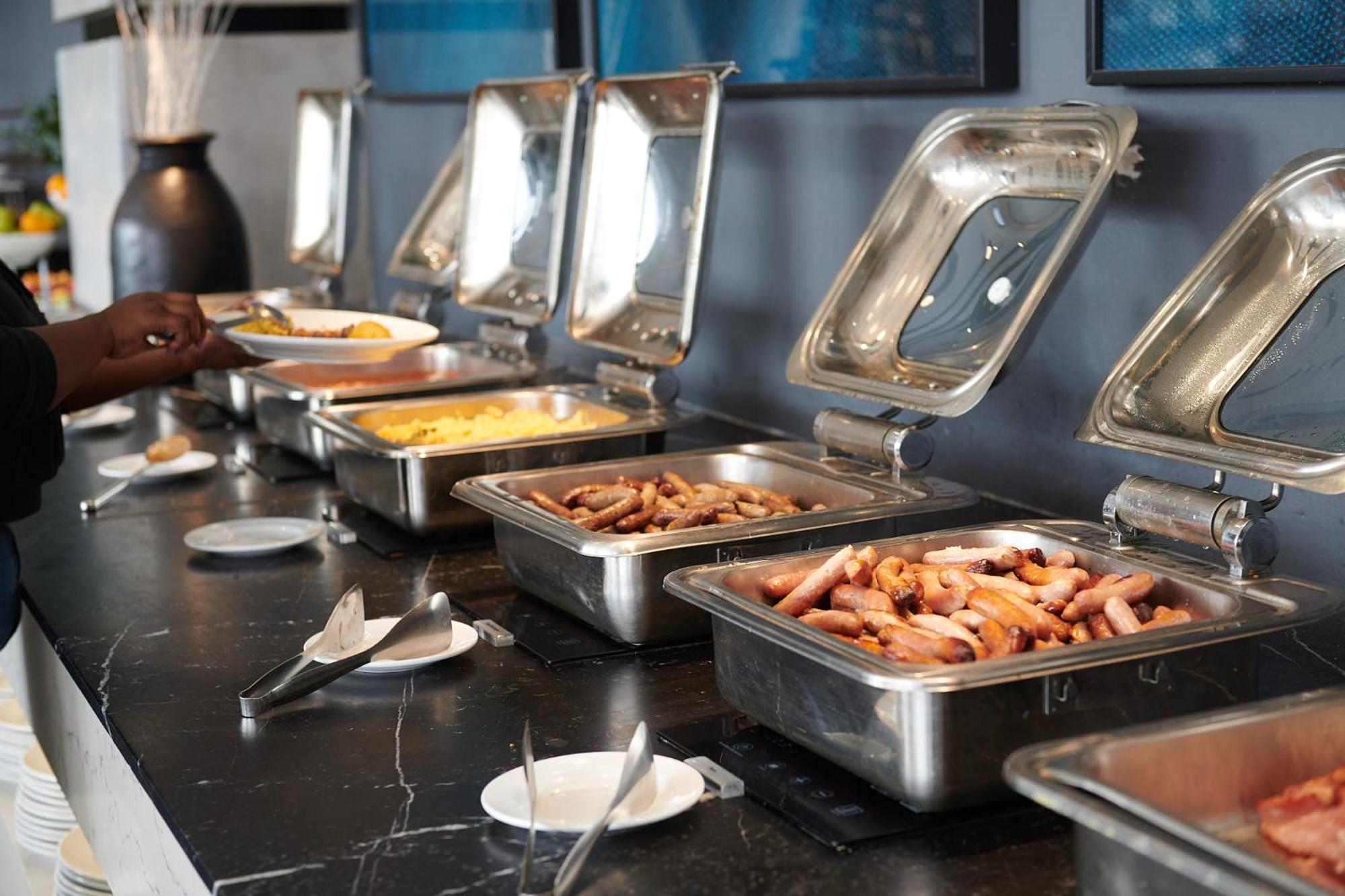 The Capital Zimbali Otel Ballito Dış mekan fotoğraf A buffet