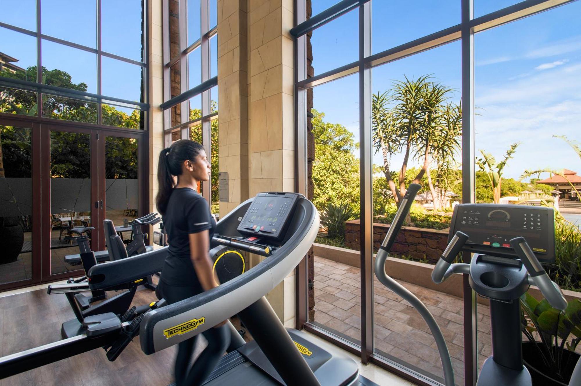The Capital Zimbali Otel Ballito Dış mekan fotoğraf The gym at The Park, Hyderabad